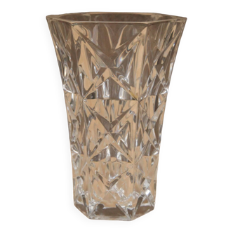 Vase en verre ciselé