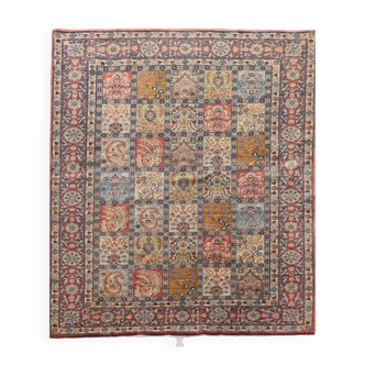 Transylvanian oriental rug: 245 x 175 cm - Handcrafted in wool