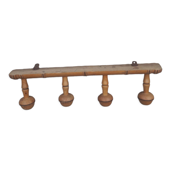 Porte manteau en bois ancien
