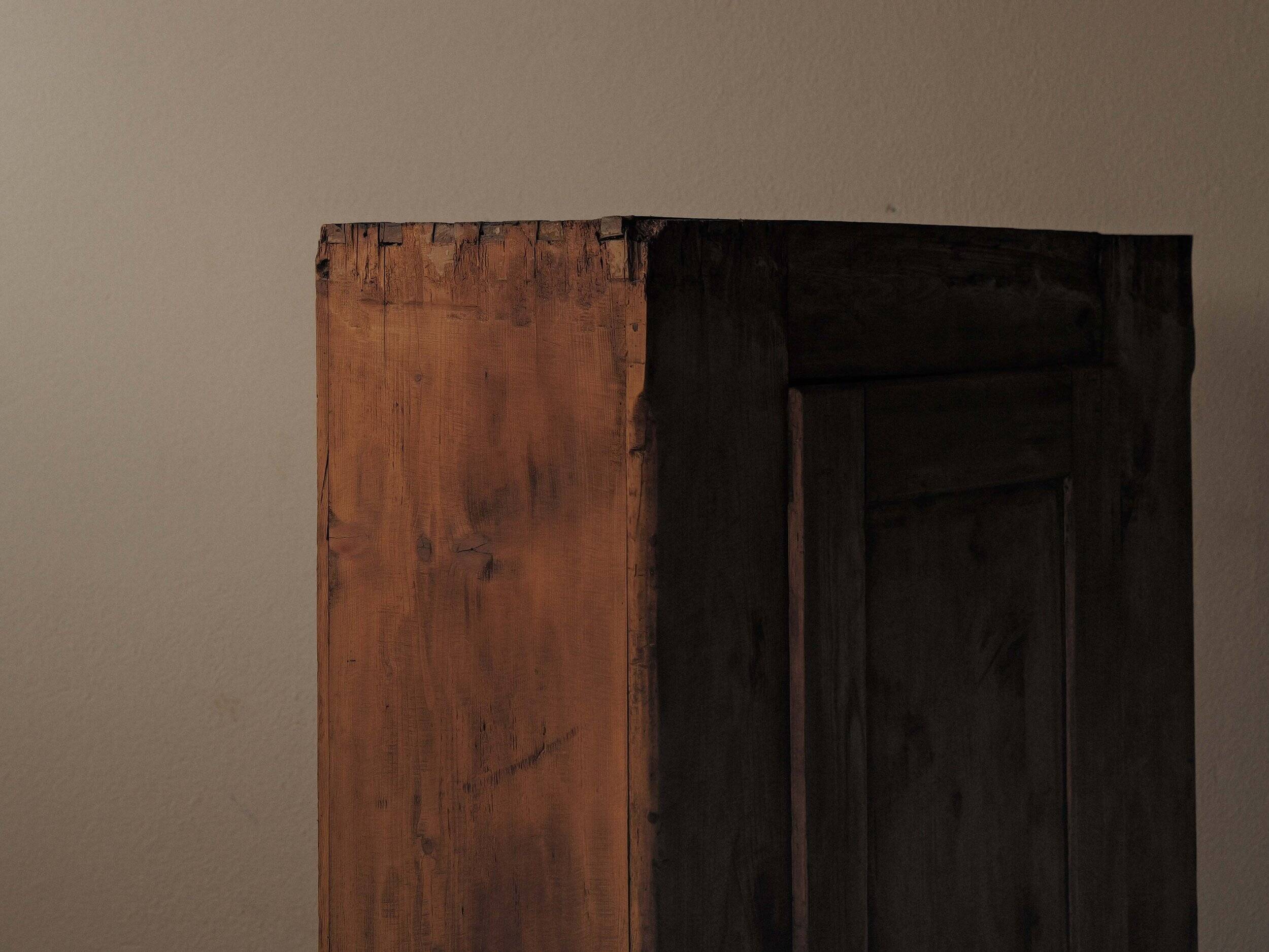 Mountain bonnetière in solid pine, Savoie, 19th century