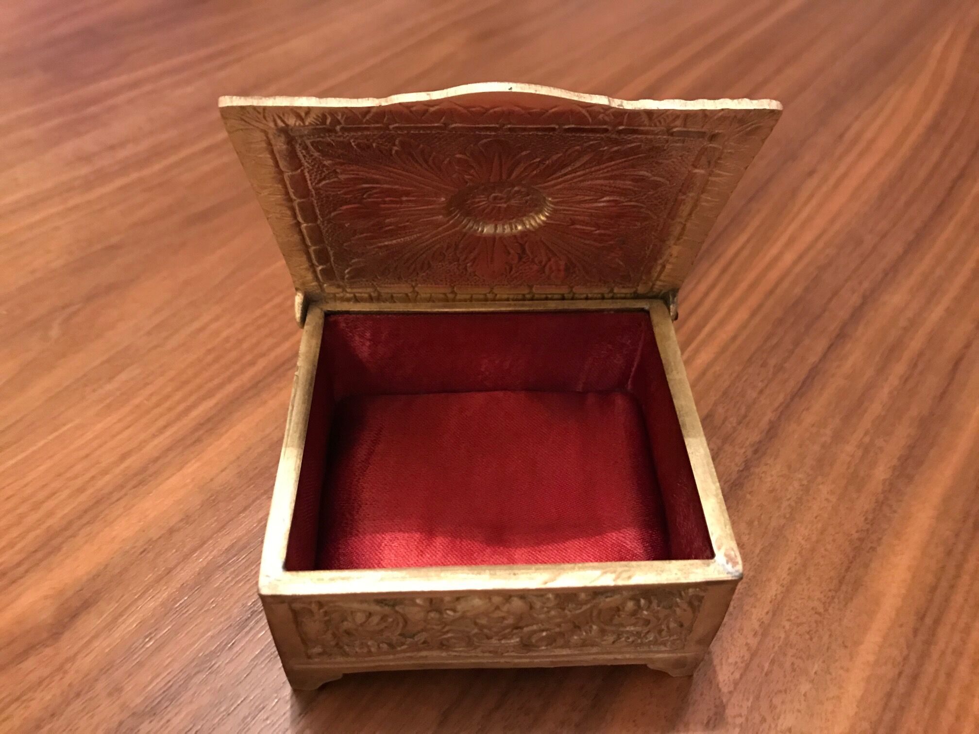 Bronze jewellery box