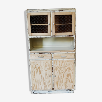 Ancien buffet de cuisine