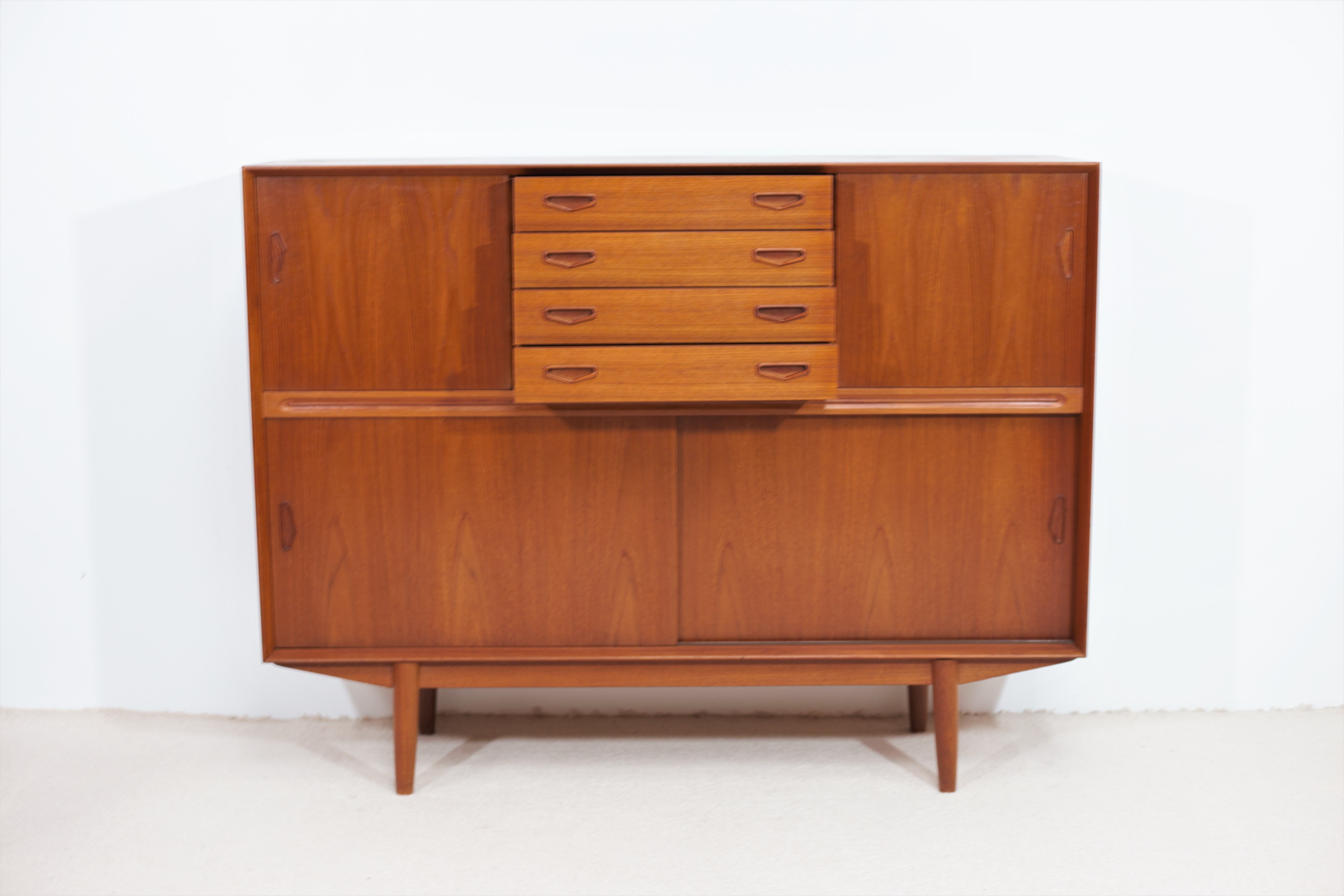 Clausen & Søn High Row