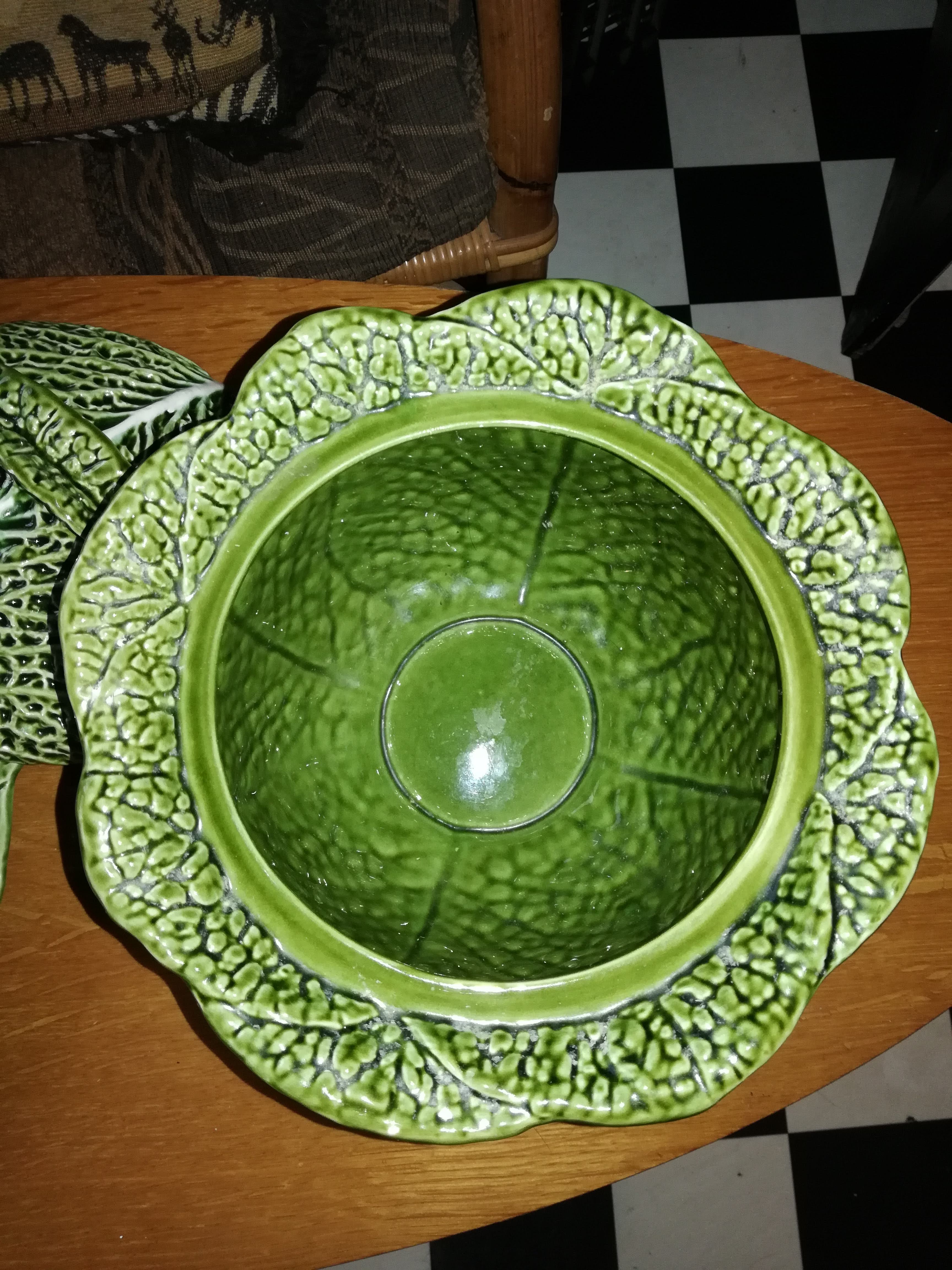 Cabbage tureen
