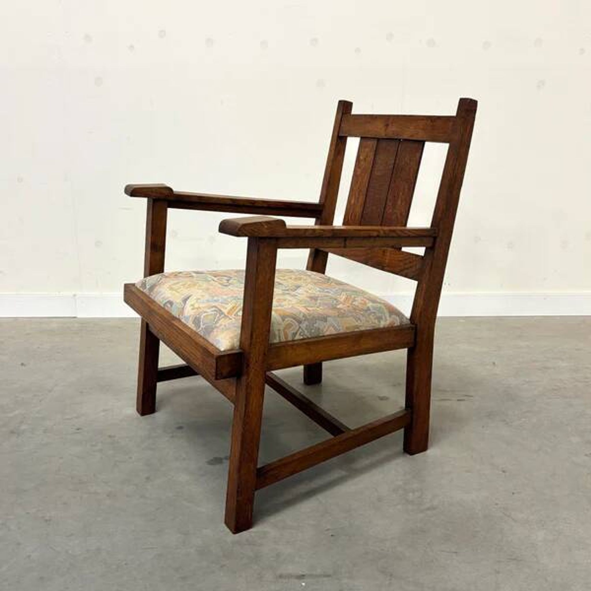 Fauteuil en chêne de l'École de La Haye, Art Déco néerlandais vers 1920 (2 sur 2)