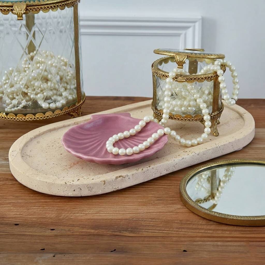 Vintage ceramic shell dish