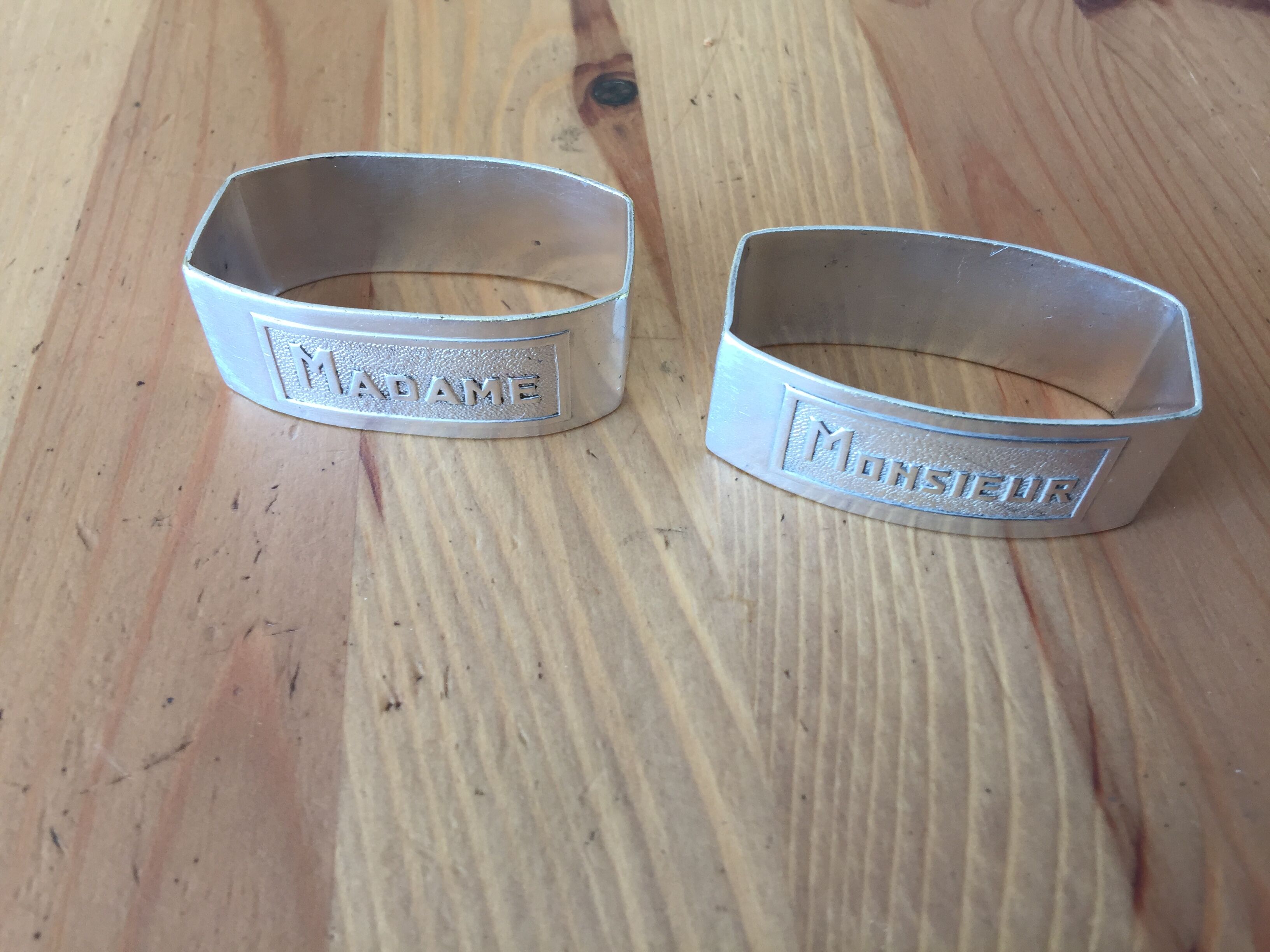 Silver towel round Mr Madame Art Deco