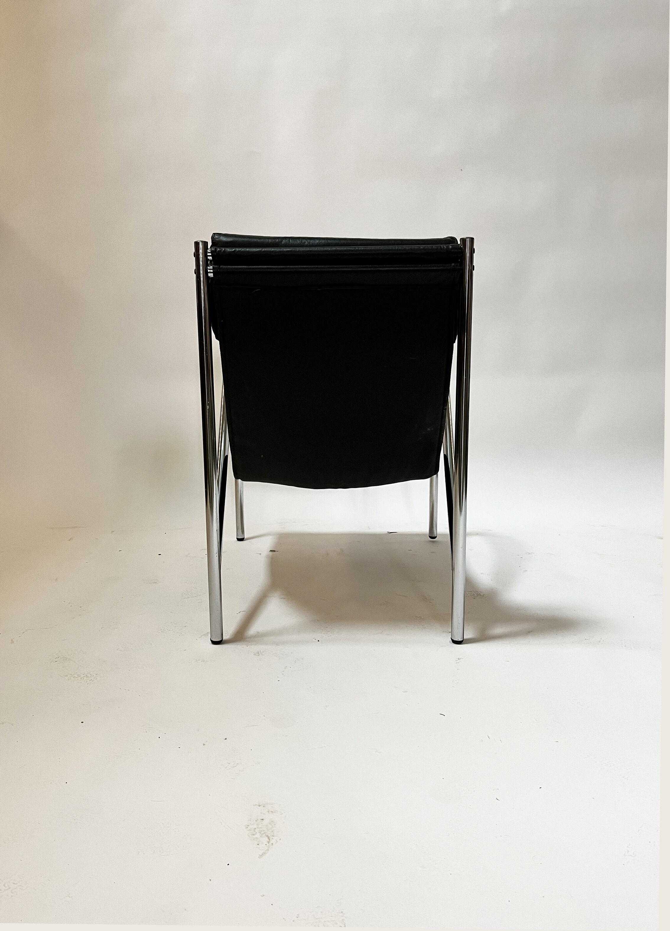 Omega Habitat armchair