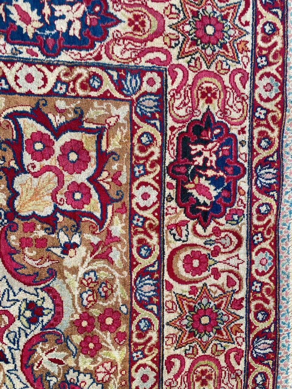 Nice old Persian kirman carpet wash 138x203 cm