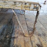 Table basse en bois et métal, ancien chariot industriel