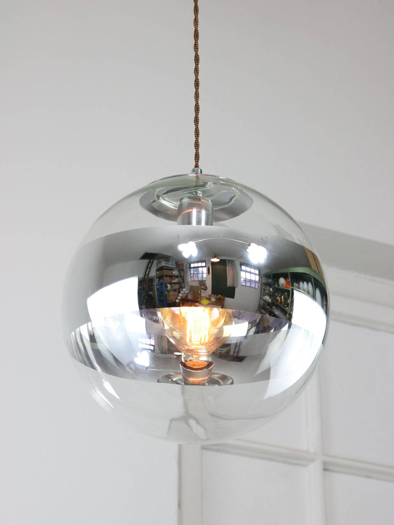 Suspension sphère vintage en verre et chrome, italie, 90s