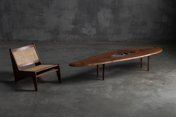 Table basse moderne organique avec vide naturel, France, milieu du 20e siècle