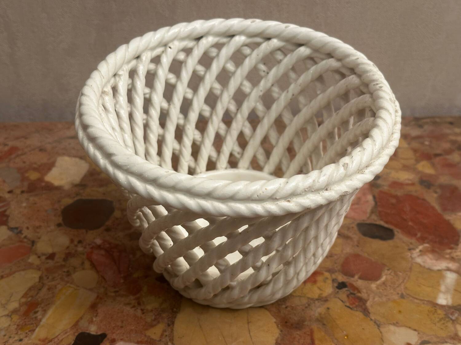 Vintage woven ceramic cache-pot