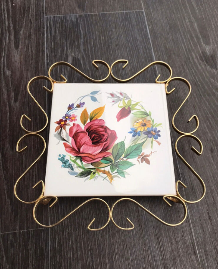 Lace trivet
