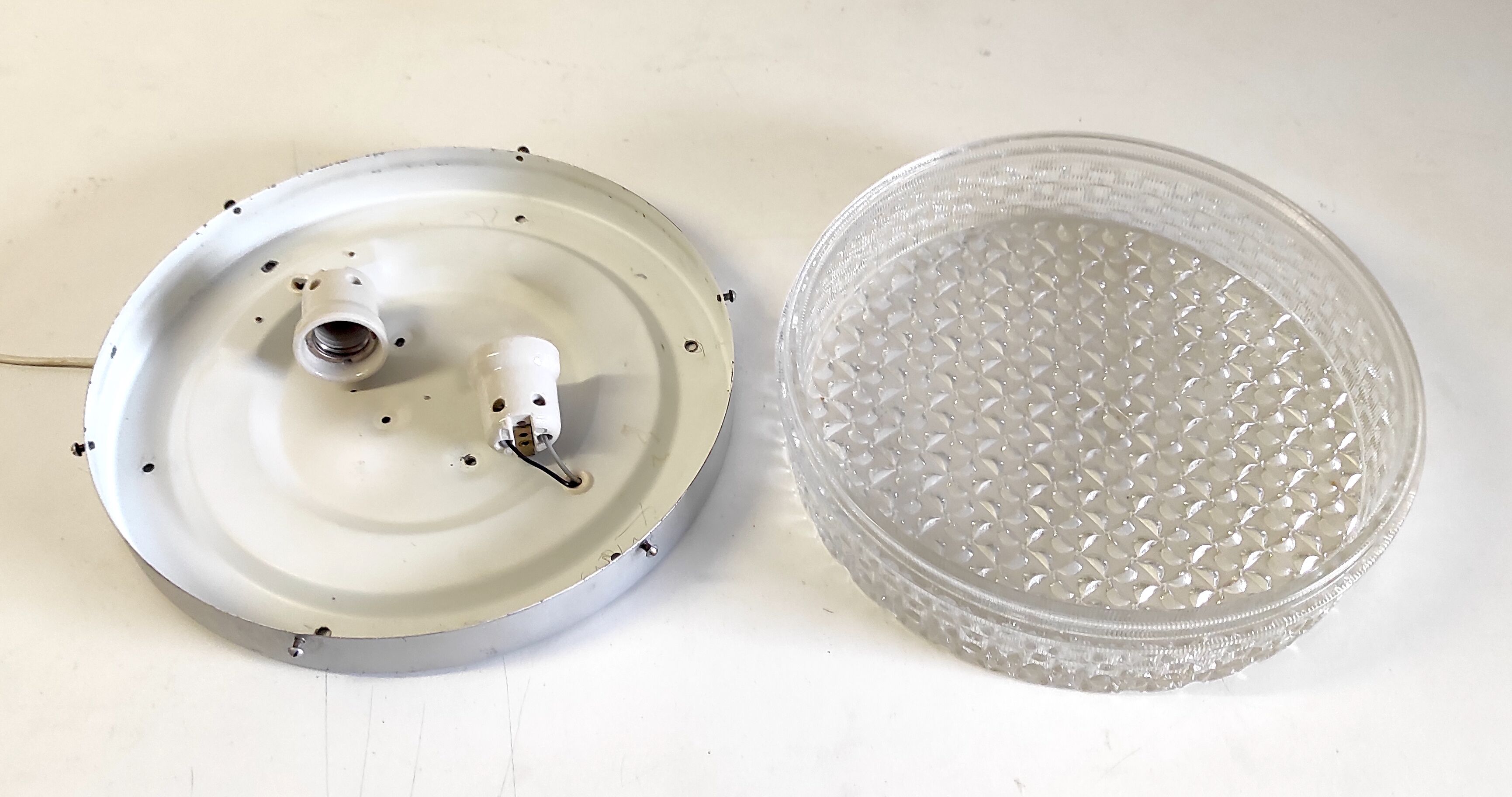 Ceiling lamp or wall lamp in cut glass in large format - 60s/70s