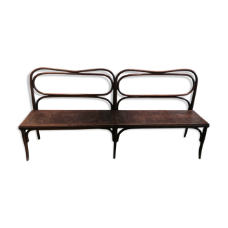 The 1950s wooden bench