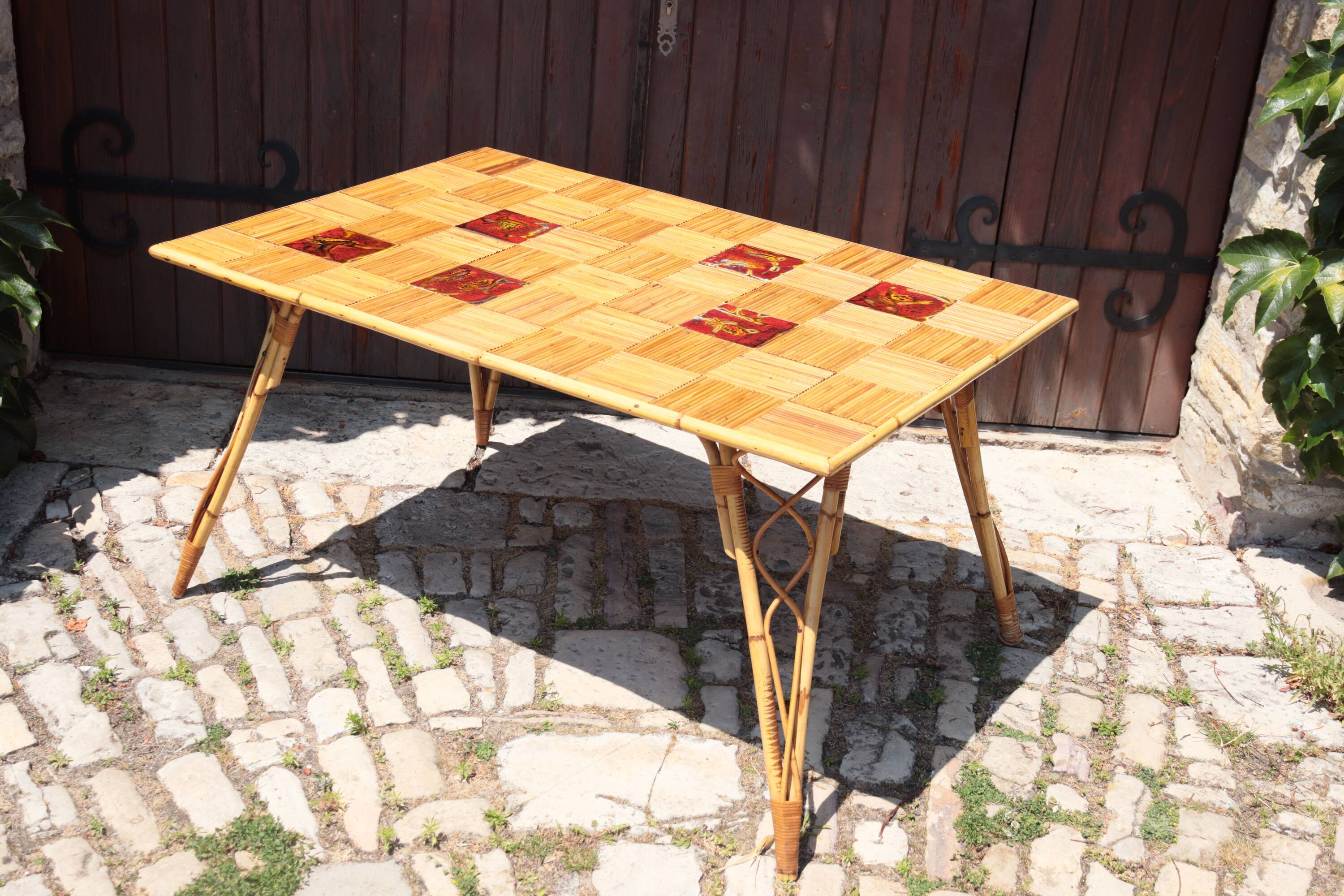Table à manger rotin & céramique attribuée à  Audoux Minet