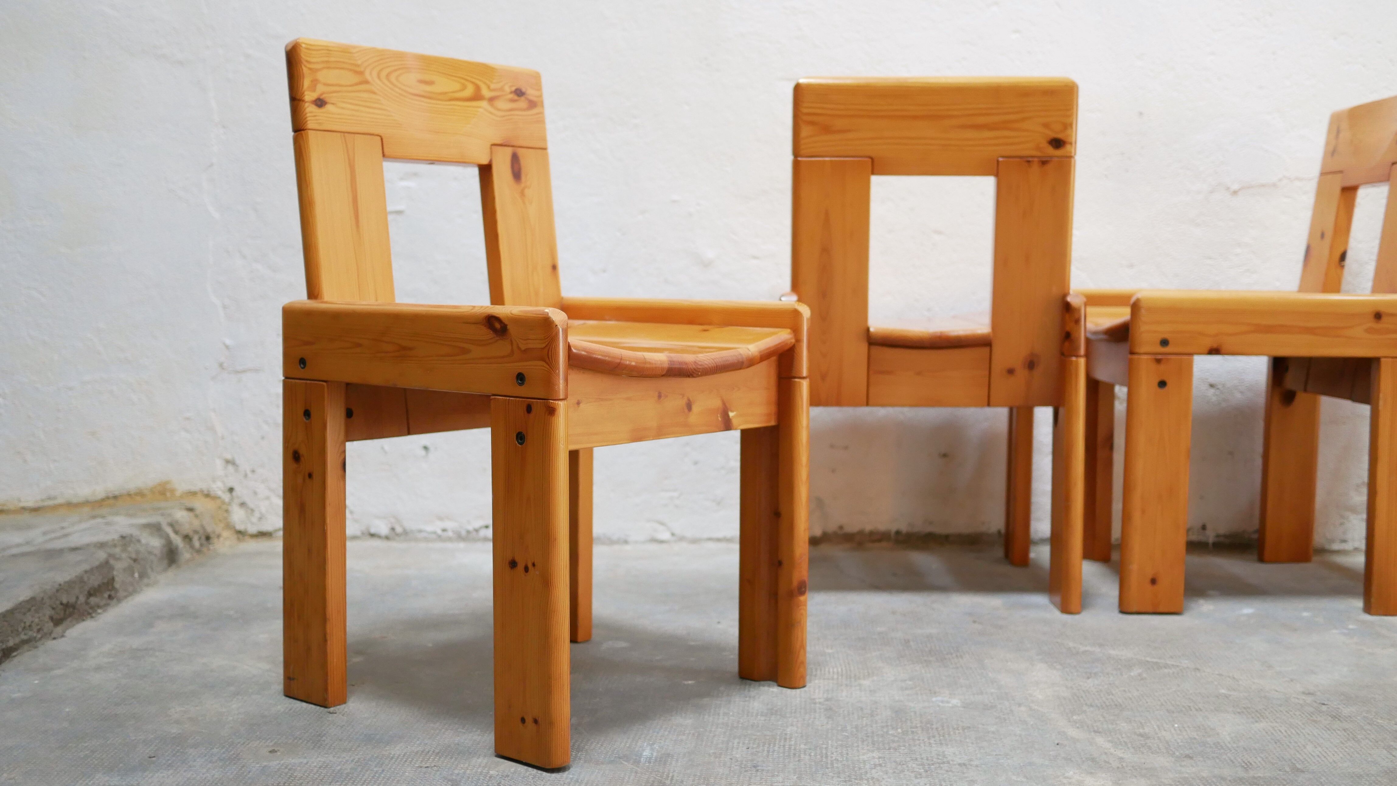 Vintage stretch dining table and 4 chairs by S. Coppola for Roche Bobois