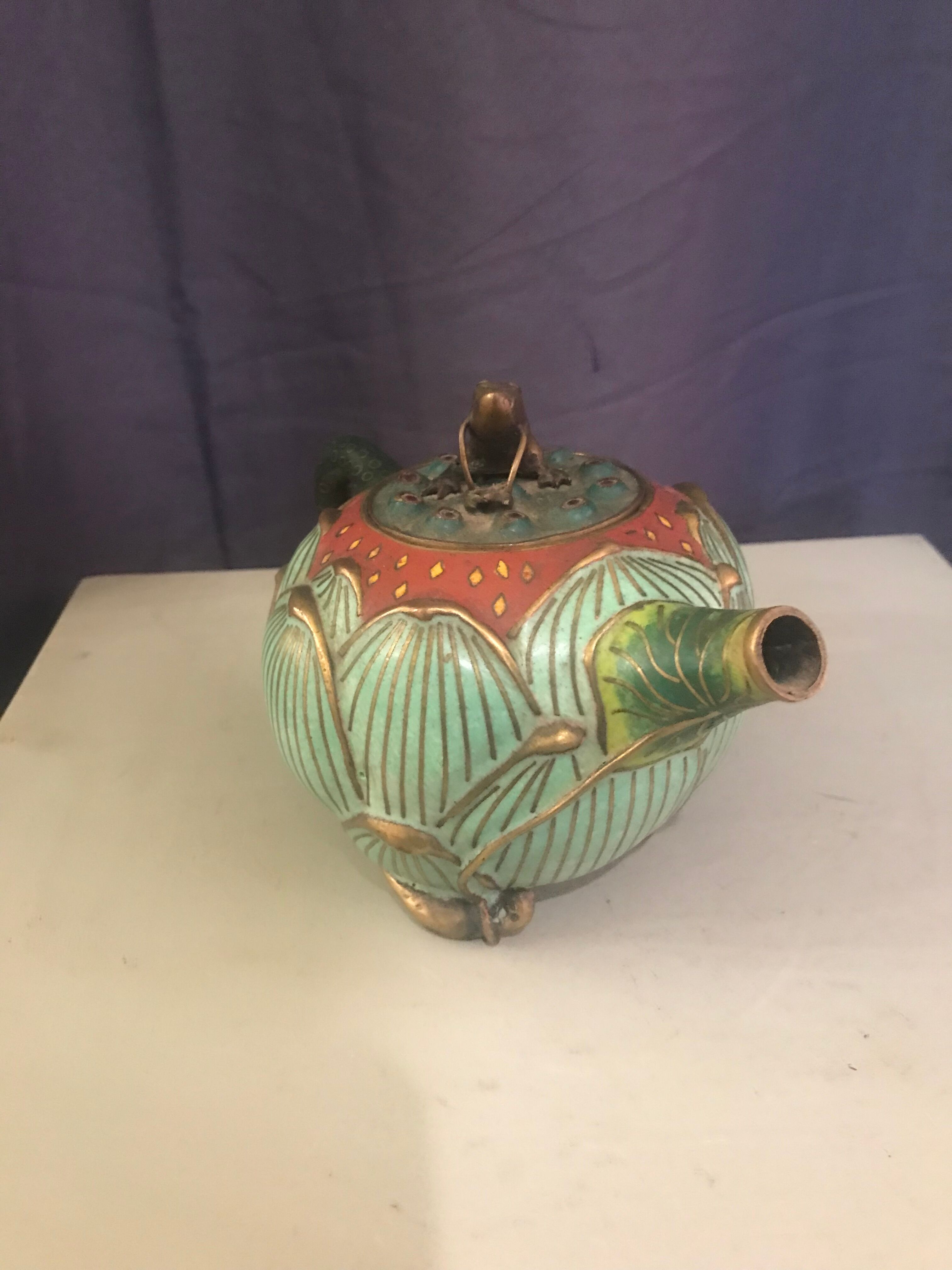 Cloisonnée tea in the shape of lotus flower