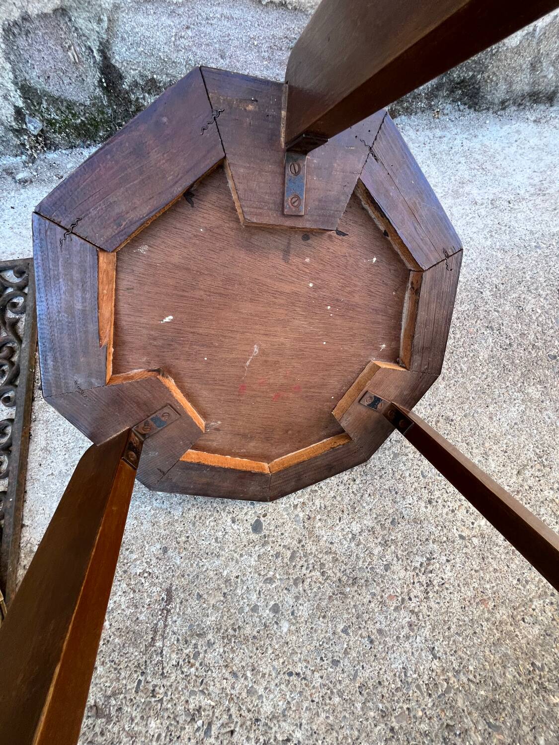 Art Deco Pedestal Table