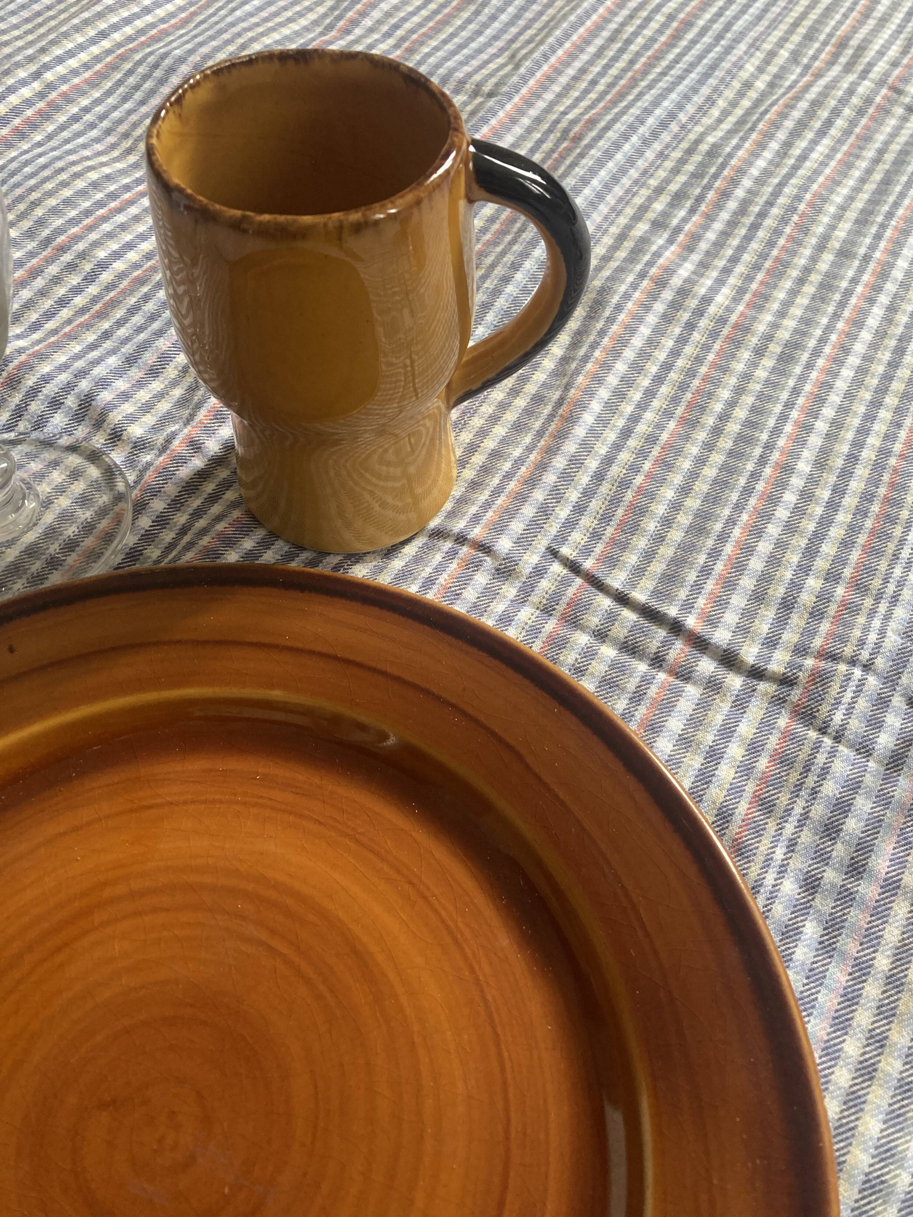 7 flat plates in earthenware Saint Clément vintage brown
