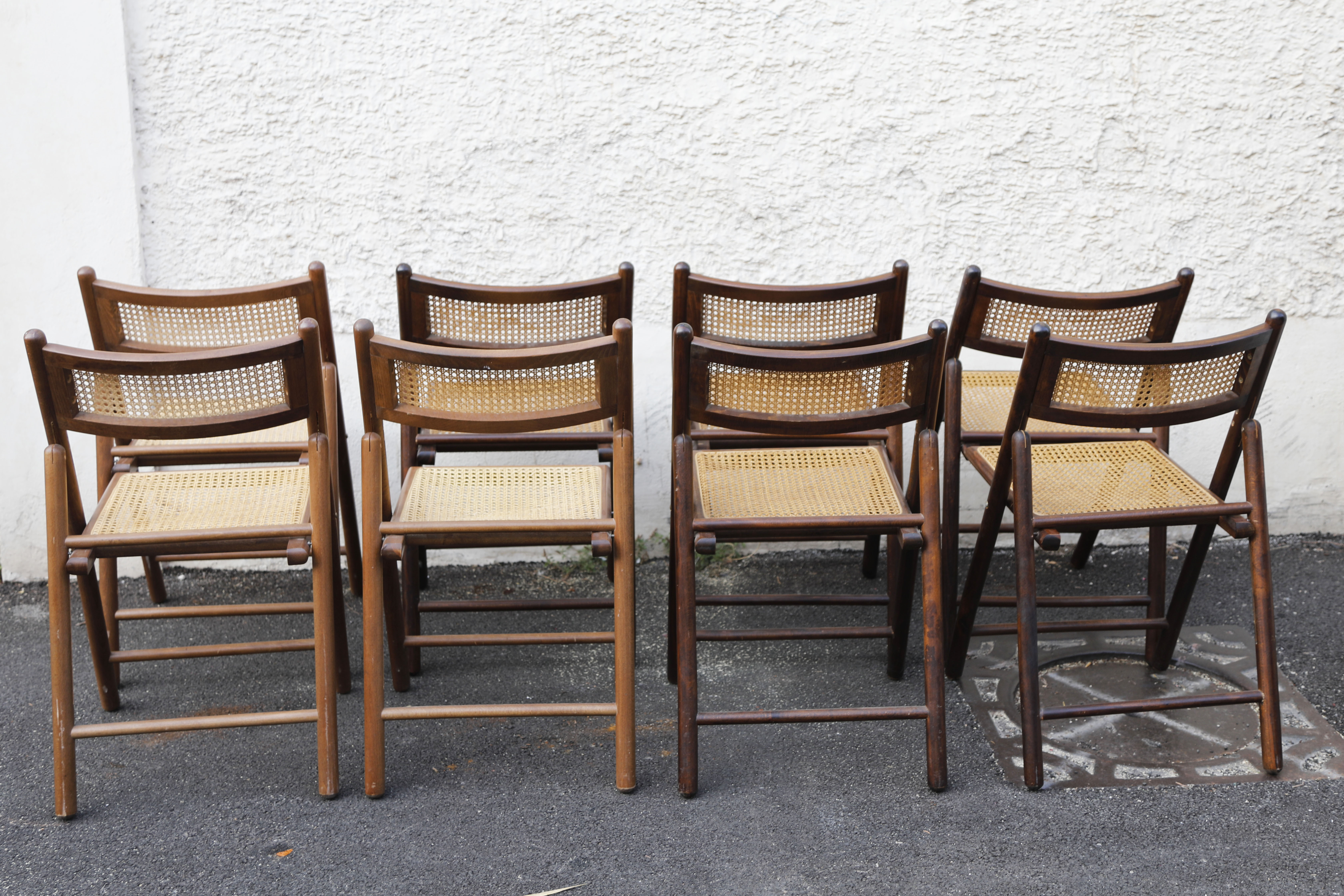 Lot of 8 folding chairs