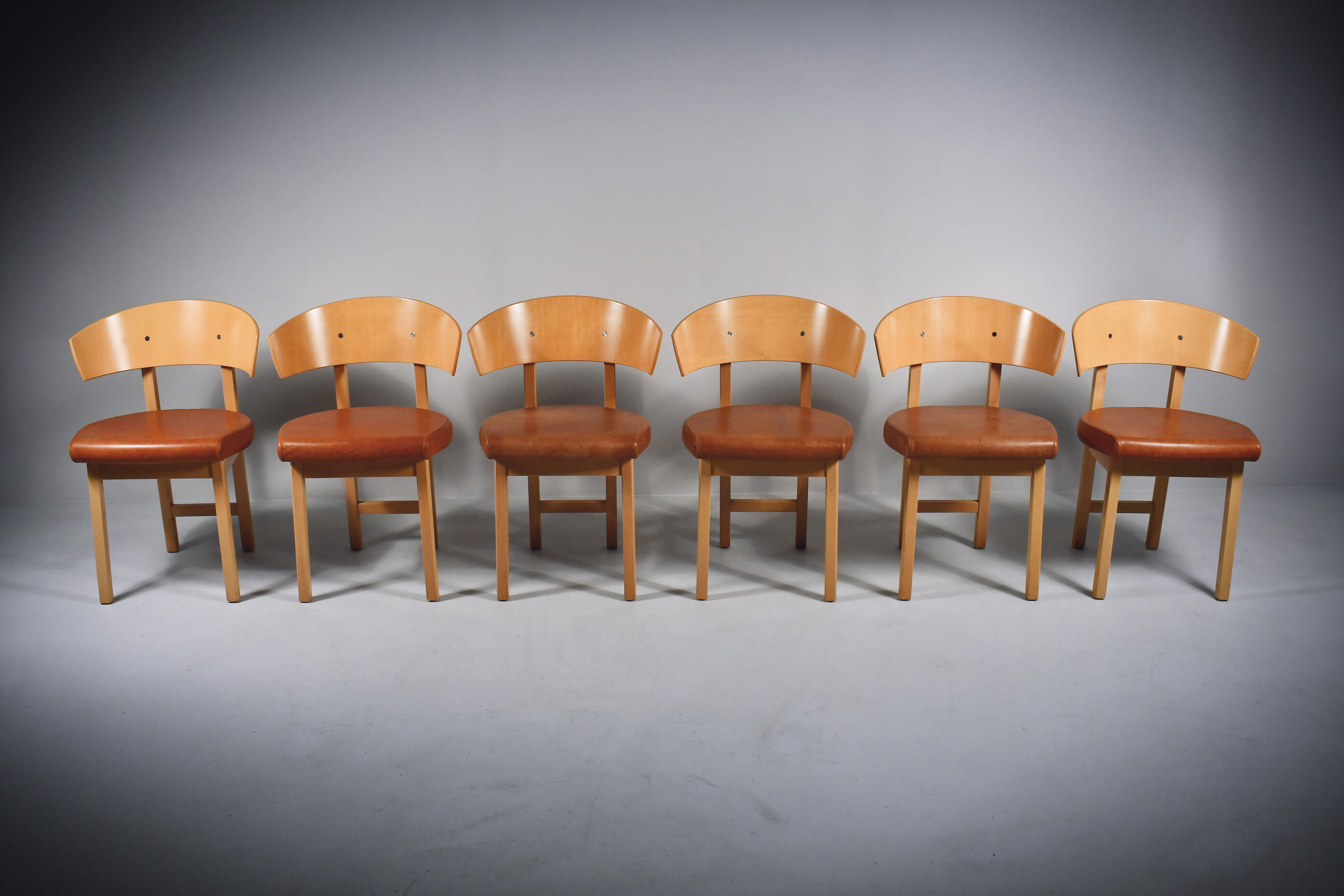 Vintage dining chairs in natural leather and beech Italy