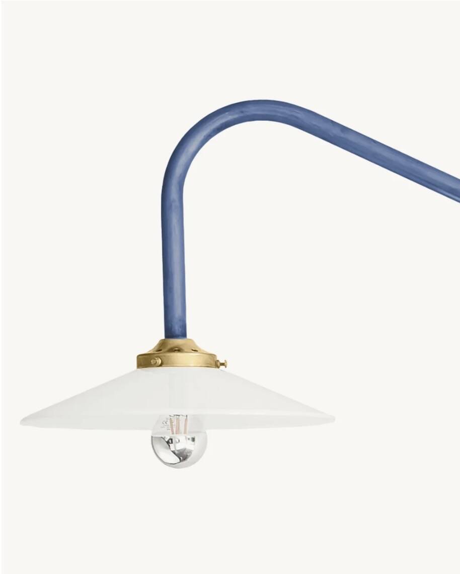 Lampe murale numéro 1 Muller van severen