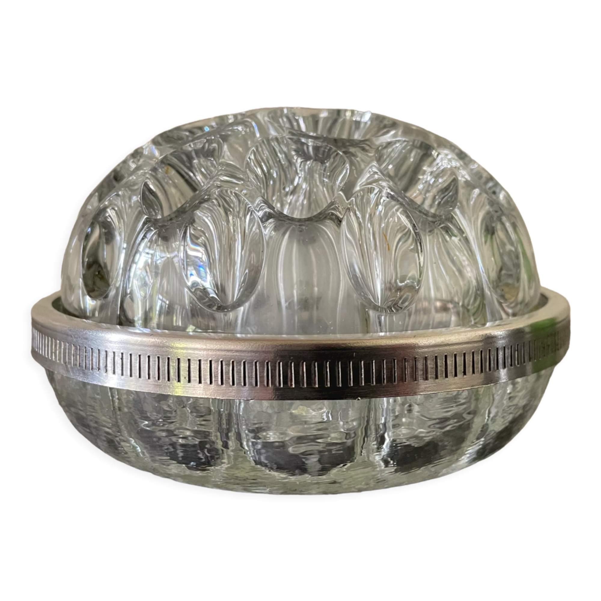 Pique crystal flowers of Reims