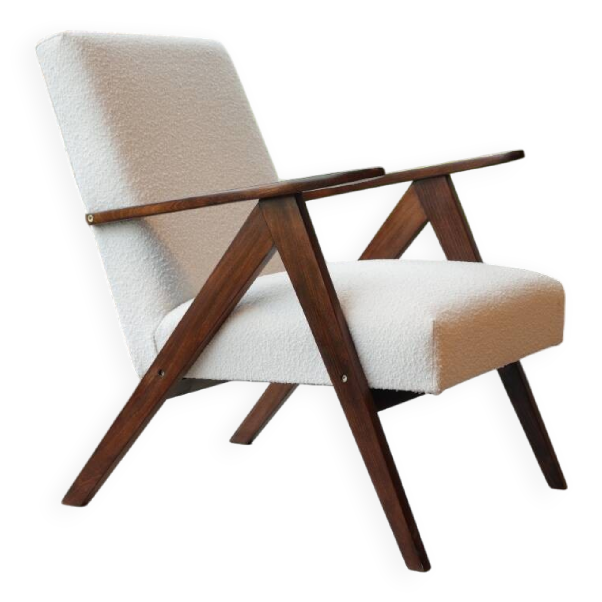 Fauteuil en tissu bouclette blanc et bois, milieu XXème