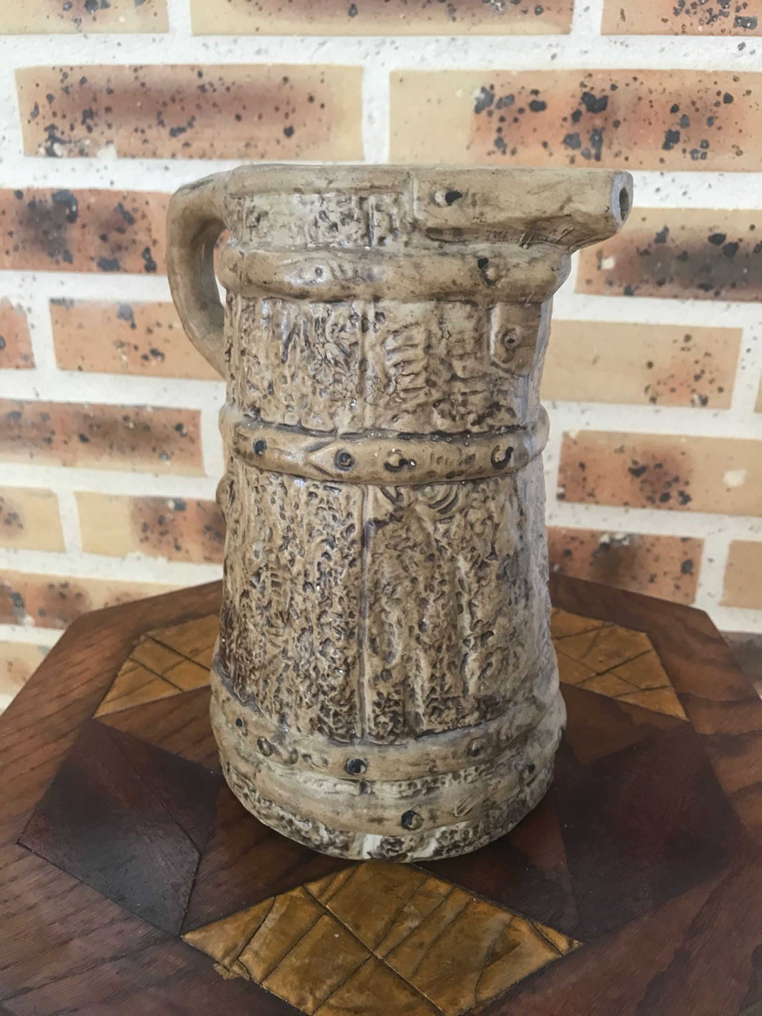 Pitcher medieval pottery hillstonia