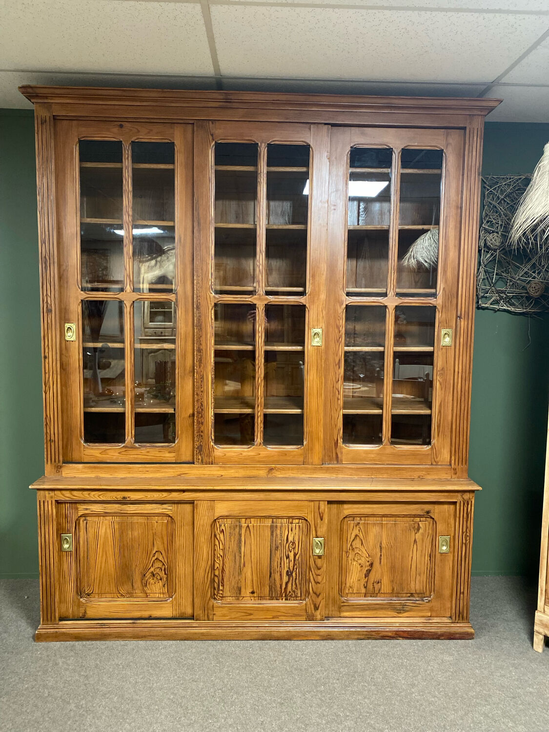 Workshop furniture, bookshelf