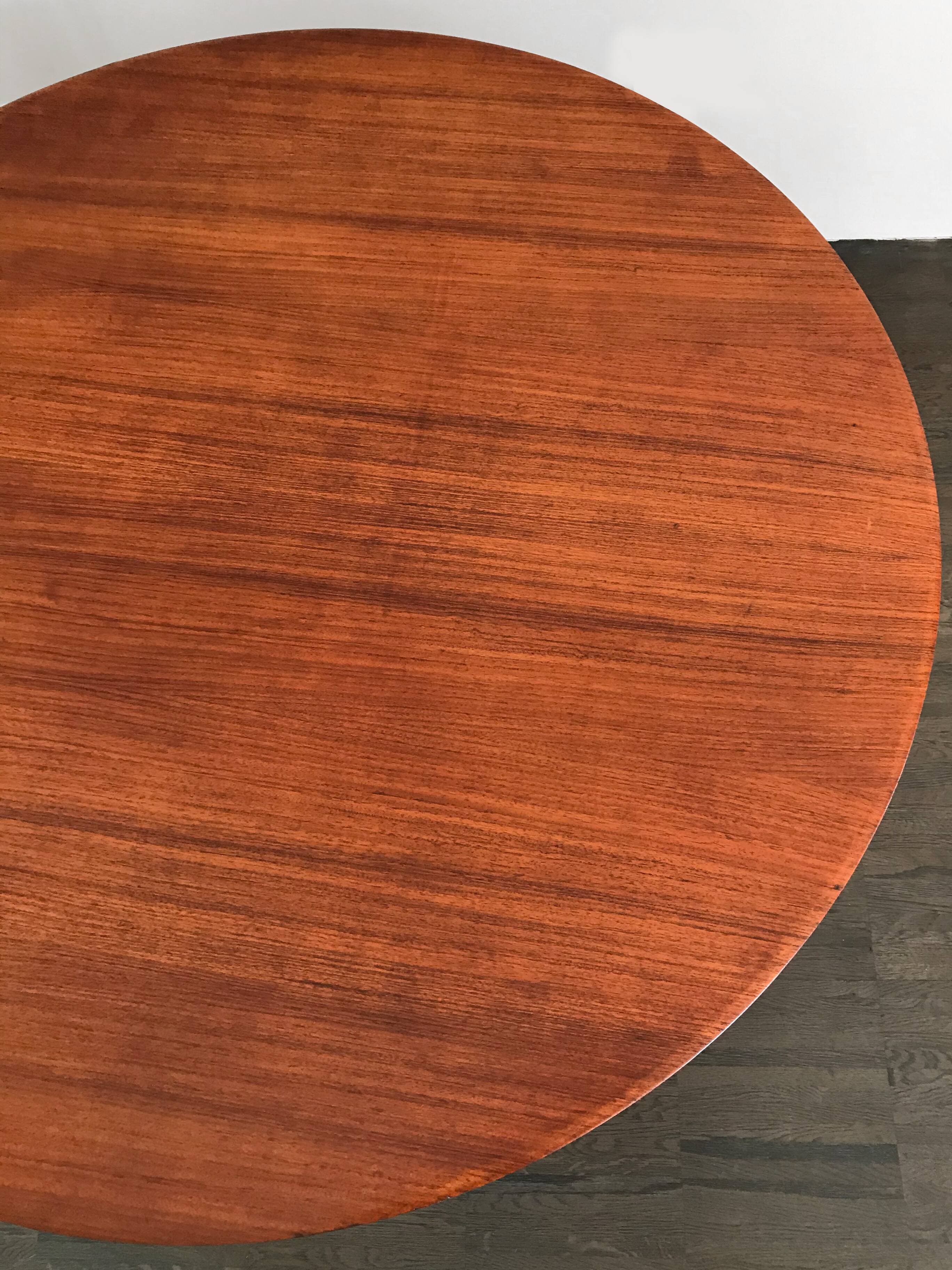 Italian wood table design Osvaldo Borsani for Tecno, 1950s