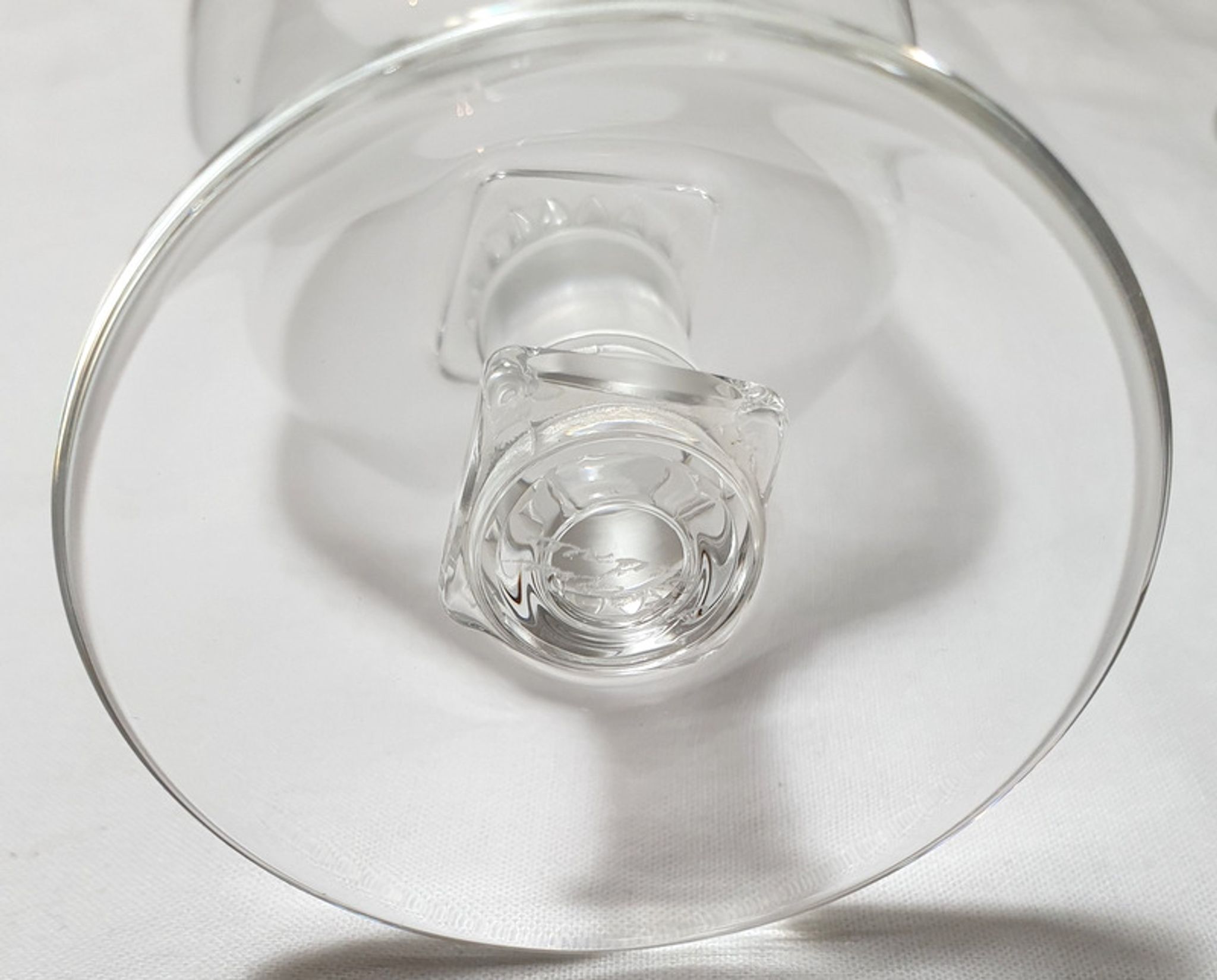 6 Lalique stamped glasses