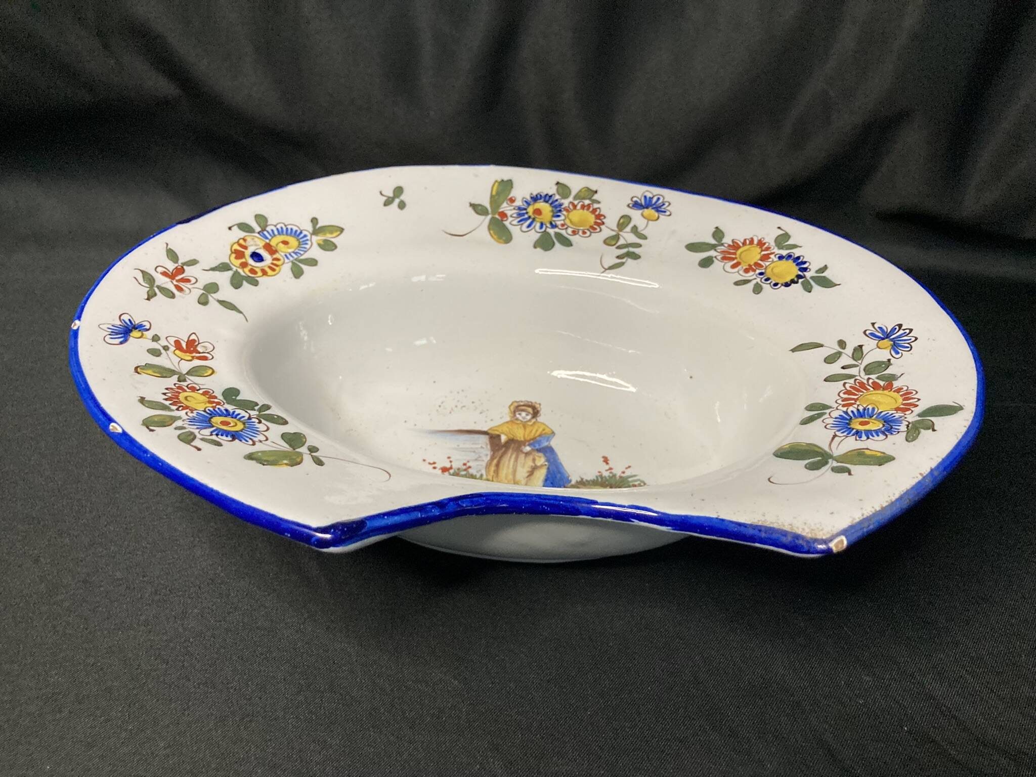 Antique Lunéville KG shaving dish from the late 19th century