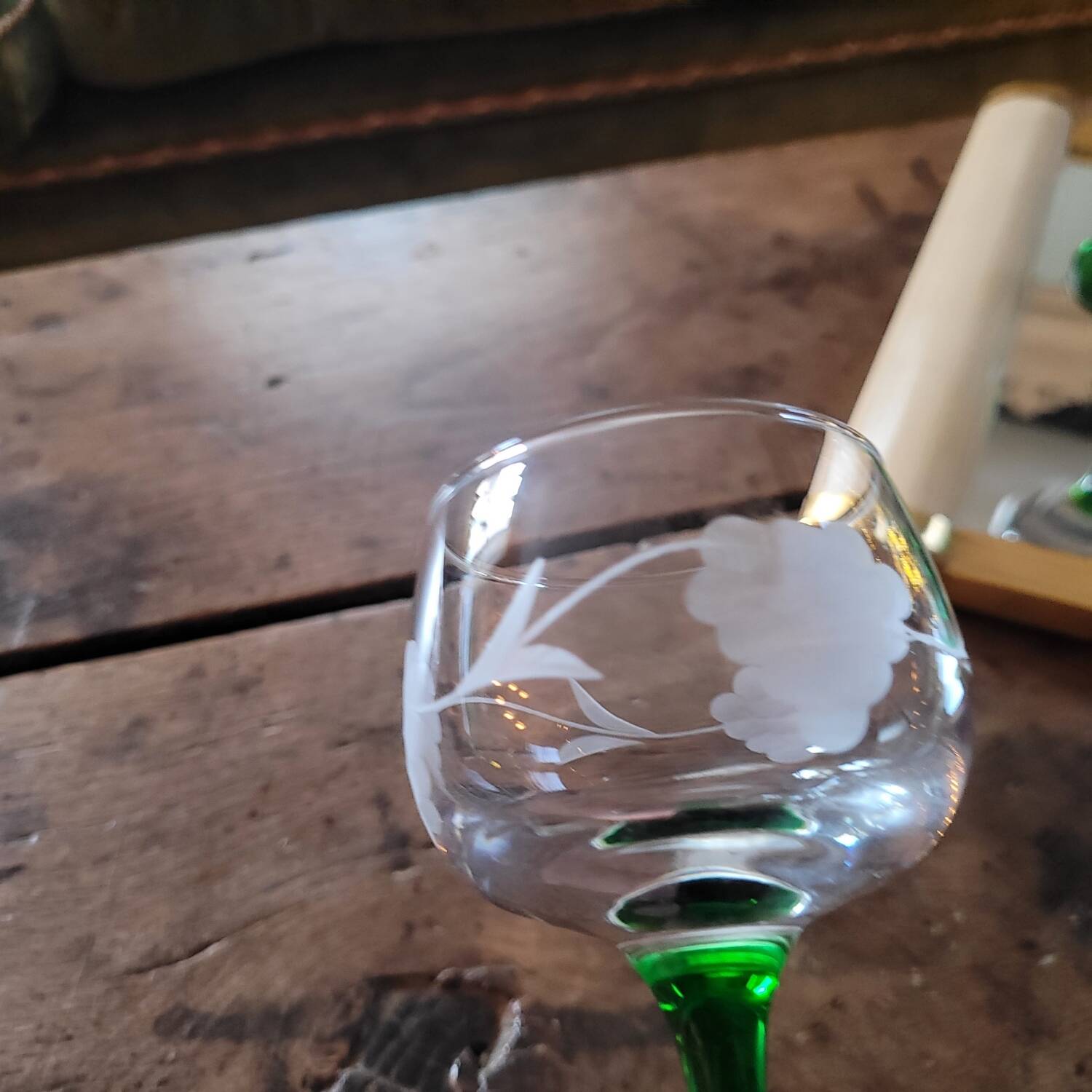 ​Suite de 6 verres Roemer à calice ciselé - Circa 1970