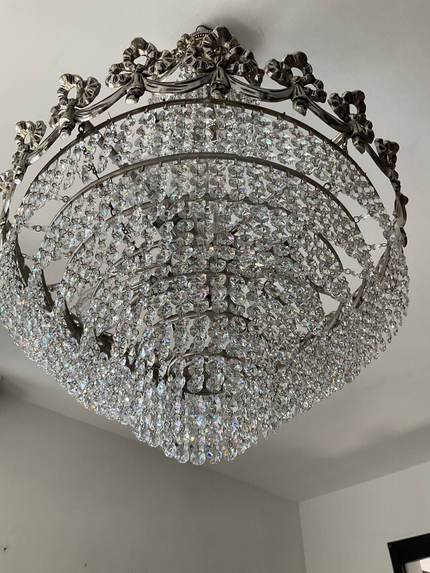 Hot air balloon chandelier in silver bronze and crystal tassels