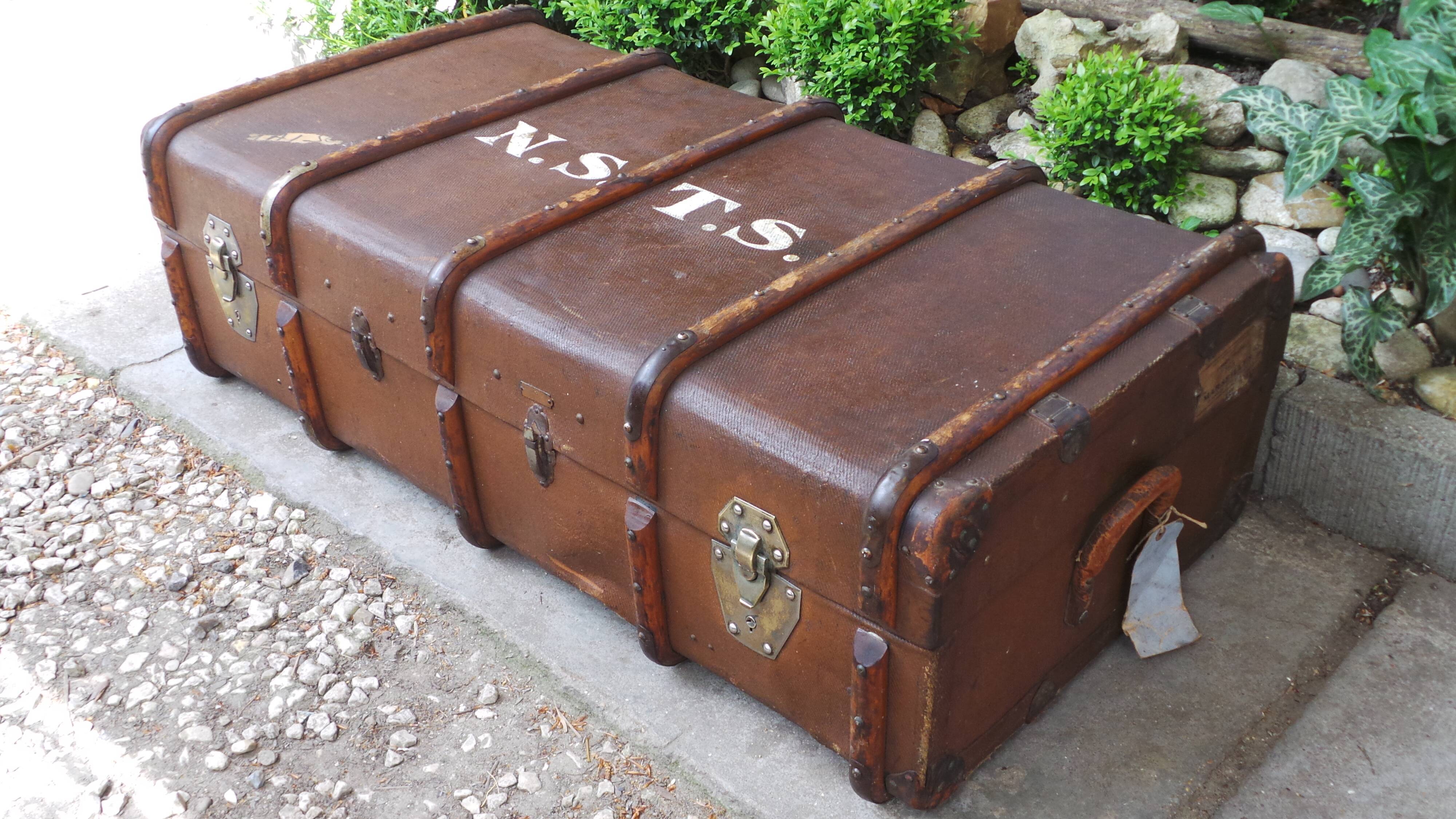 Trunk chest travel russian old