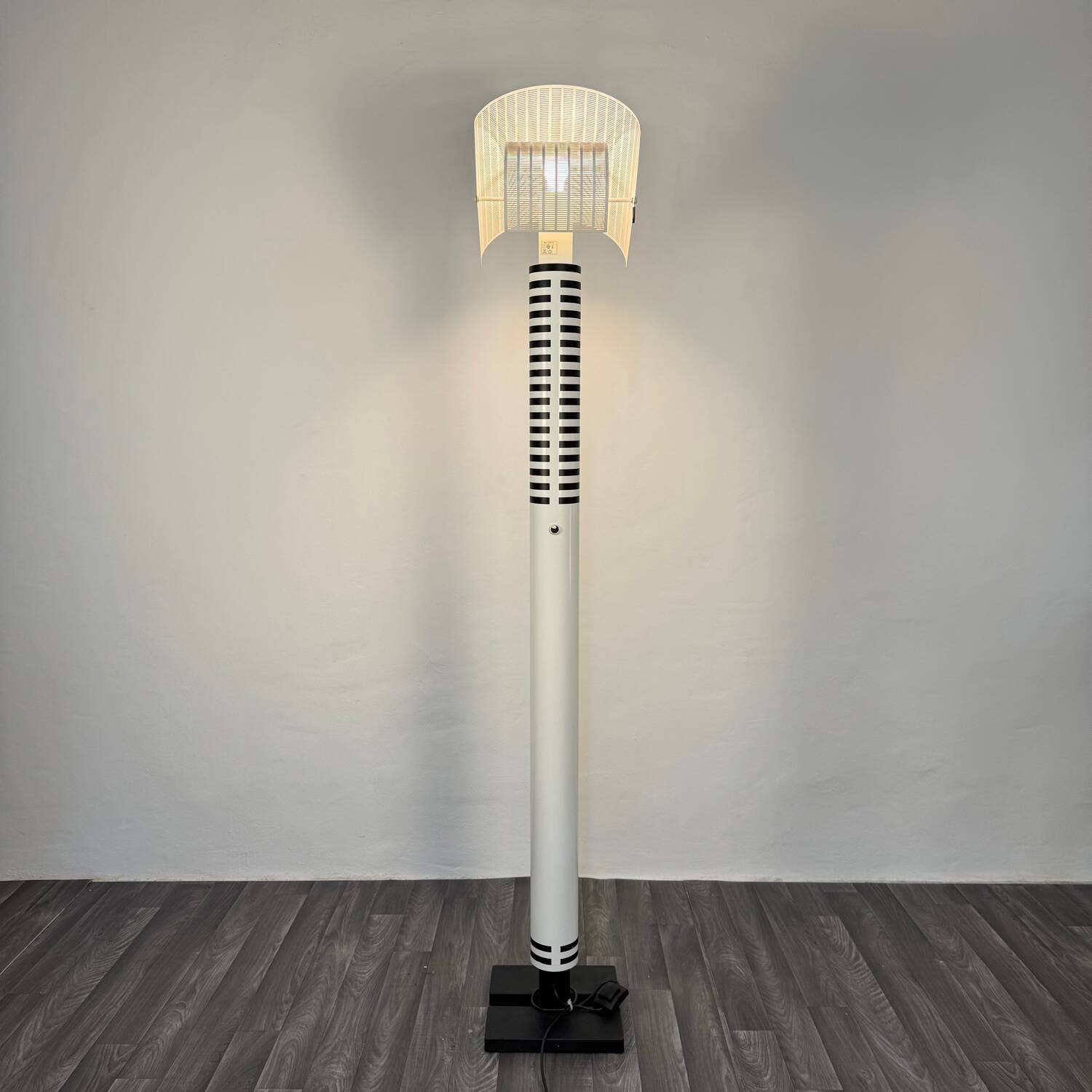 Mario Botta Artemide Lampada Da Pavimento Shogun 1986 Design Modernari