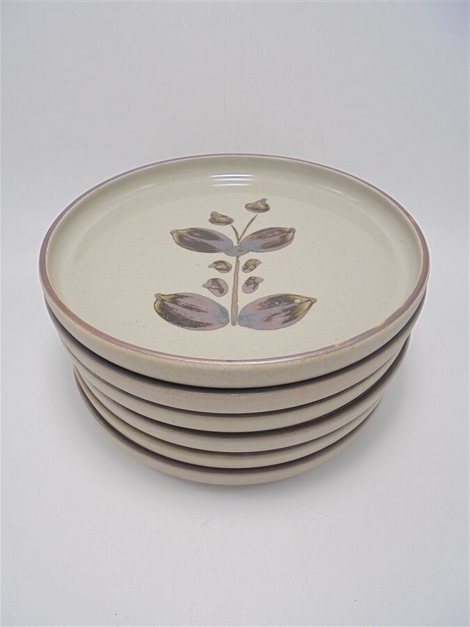 Series of 6 stoneware plates