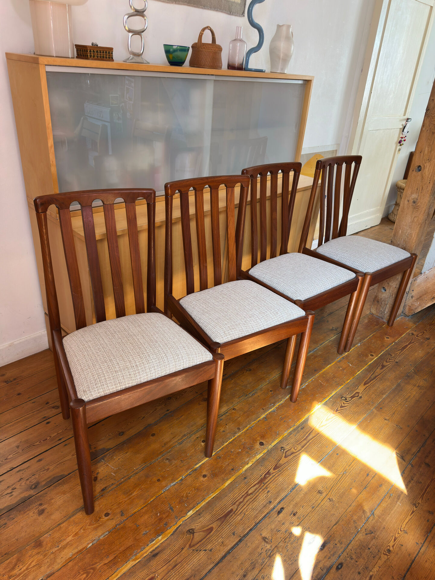 Lot de quatre chaises Meredew