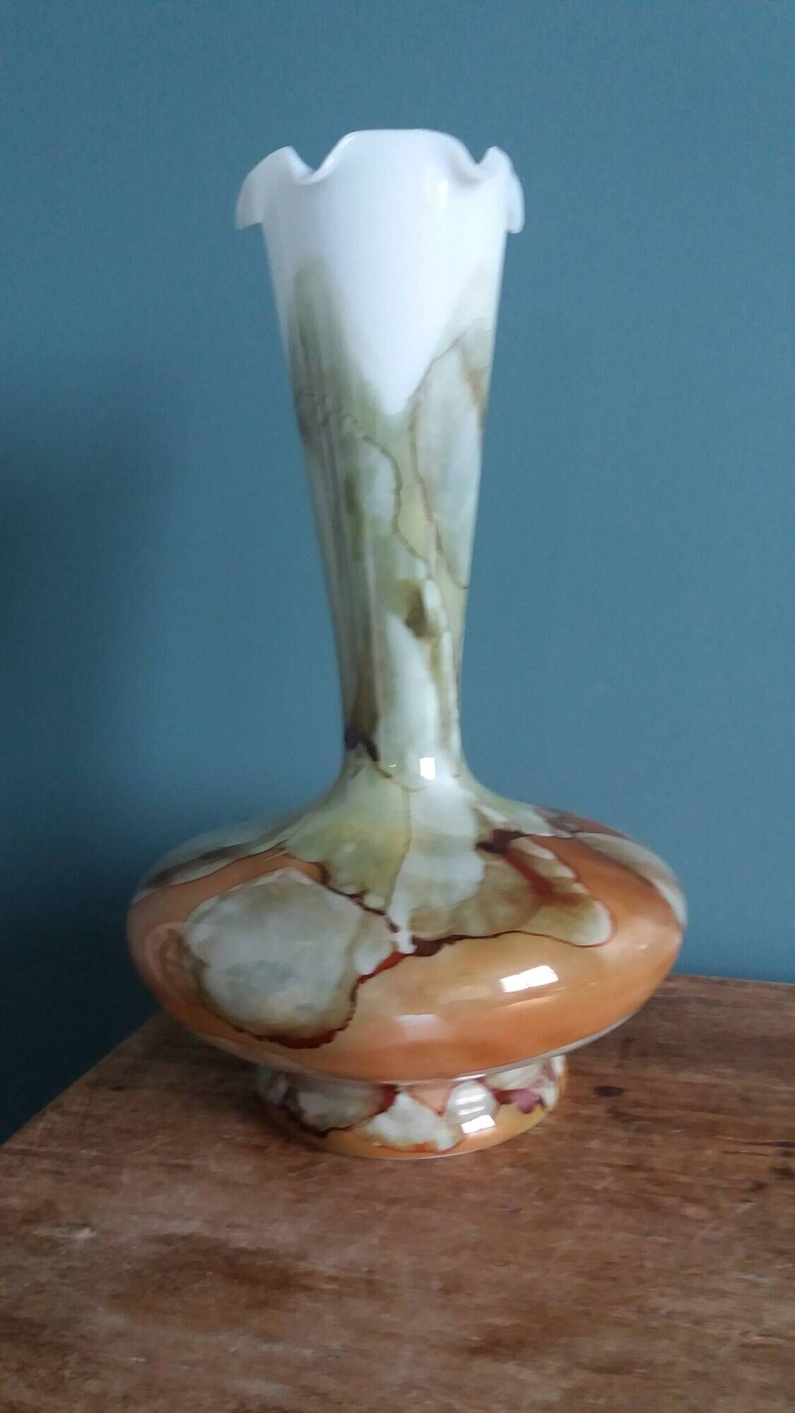 Marbled opaline vase, Stelvia, Empoli, Italy