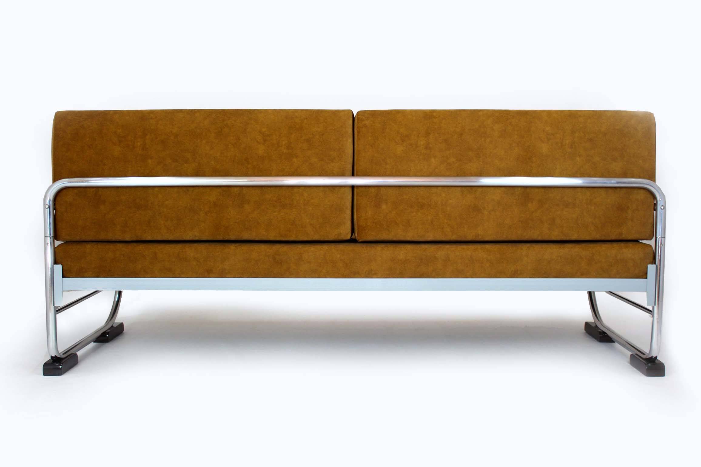 Restored Bauhaus Tubular Chrome and Steel Sofa from Hynek Gottwald, 1930s