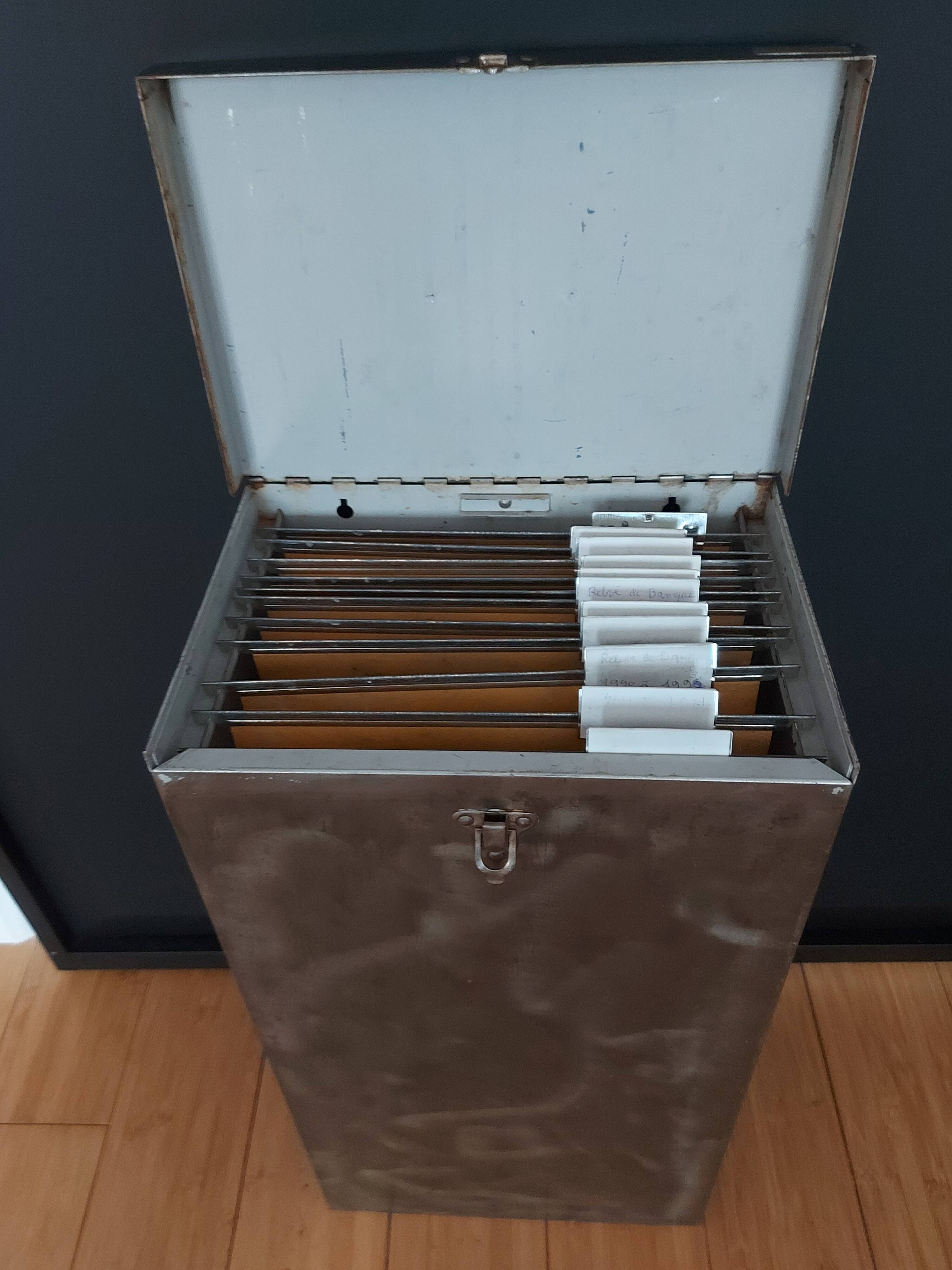 60-year-old metal storage box suspended folders 30x56X20 cm
