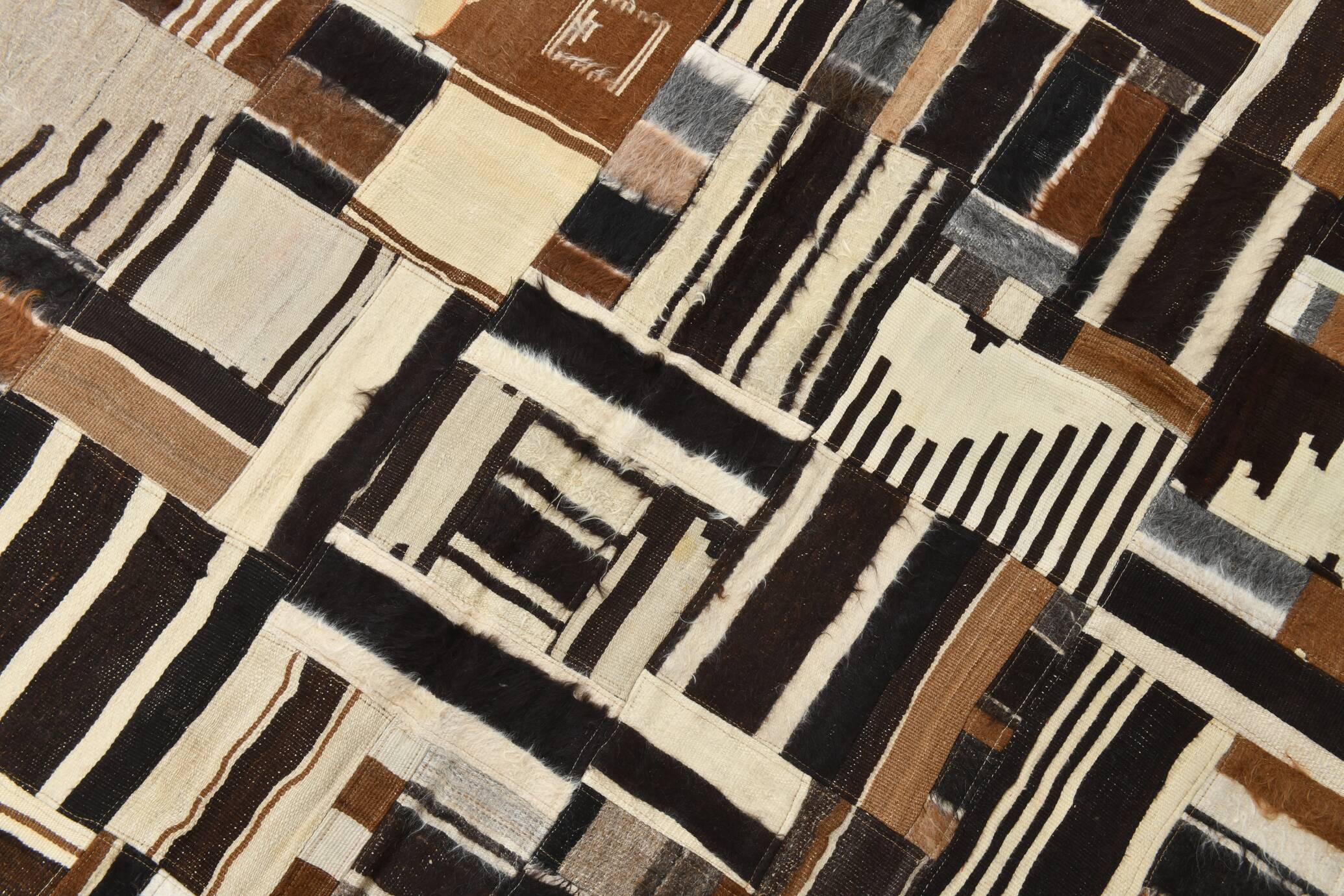 5x7 Brown & Cream Handmade Vintage Kilim Rug, 149x200Cm