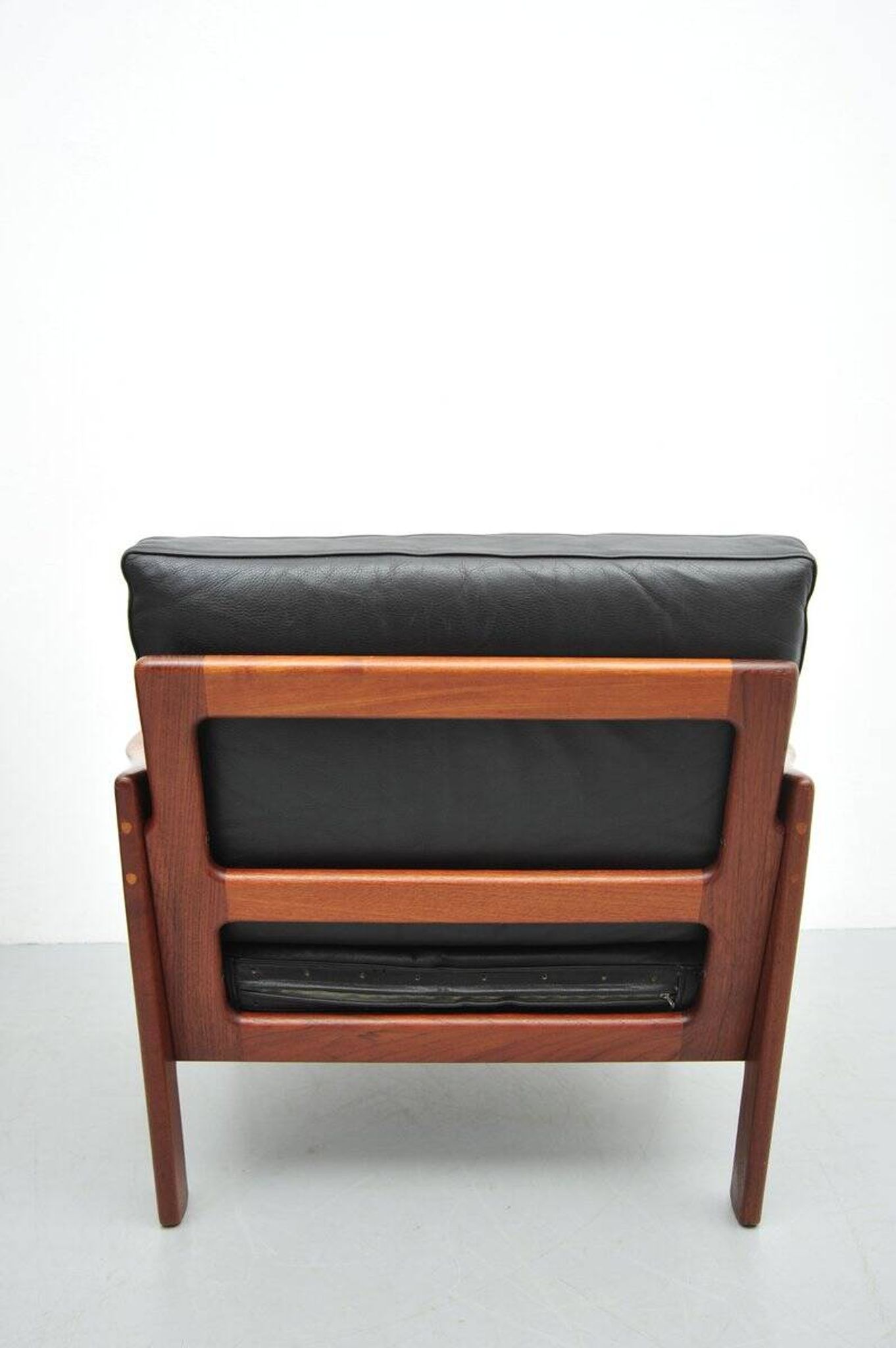 Fauteuils par Illum Wikkelsø pour Niels Eilersen, années 1950, ensemble de 2