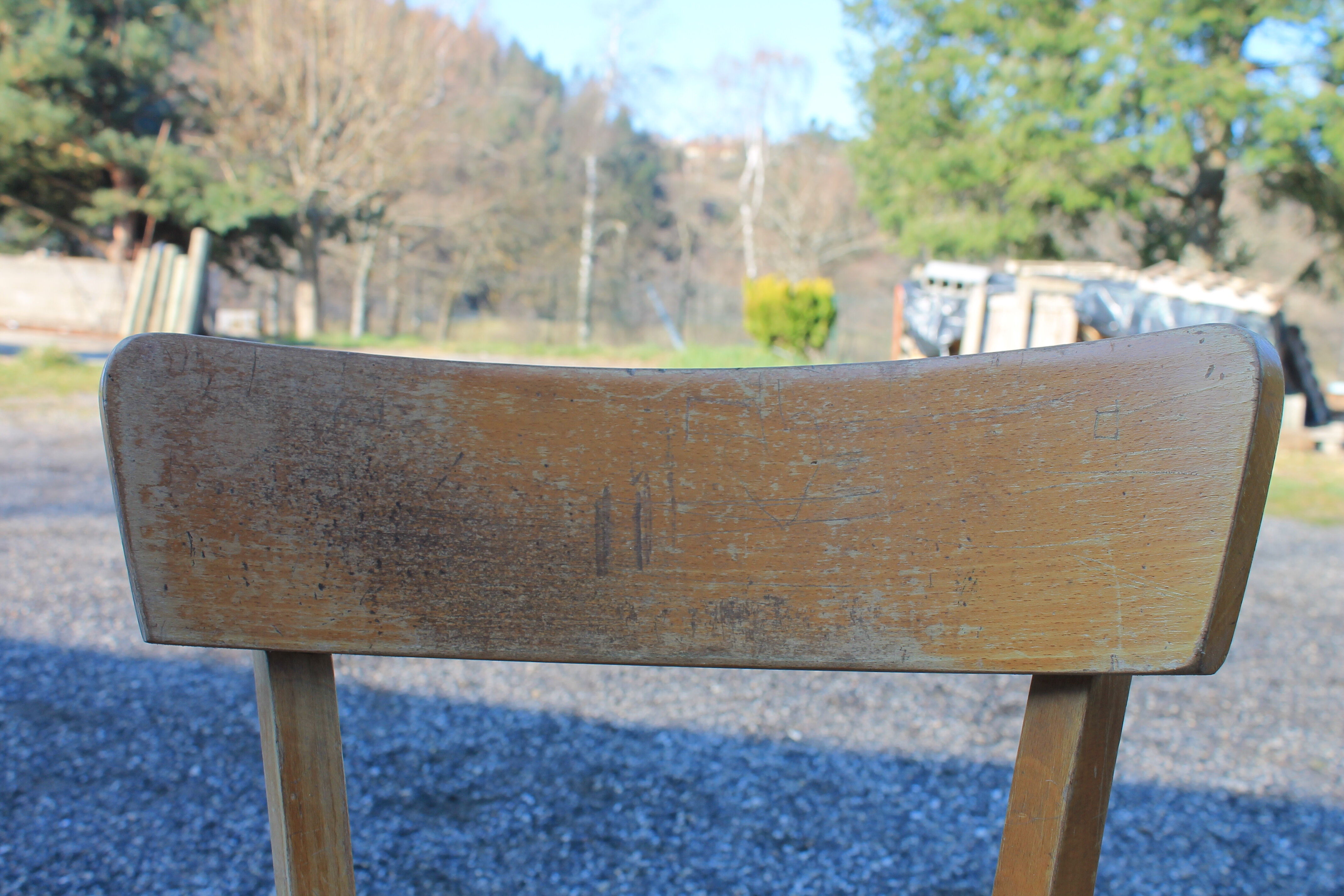 Set 10 community chairs