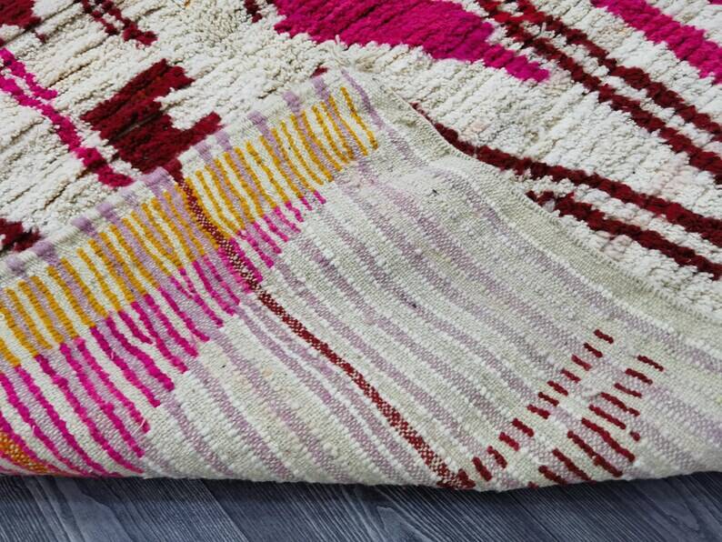 Handmade Moroccan rug 250cm x 150cm