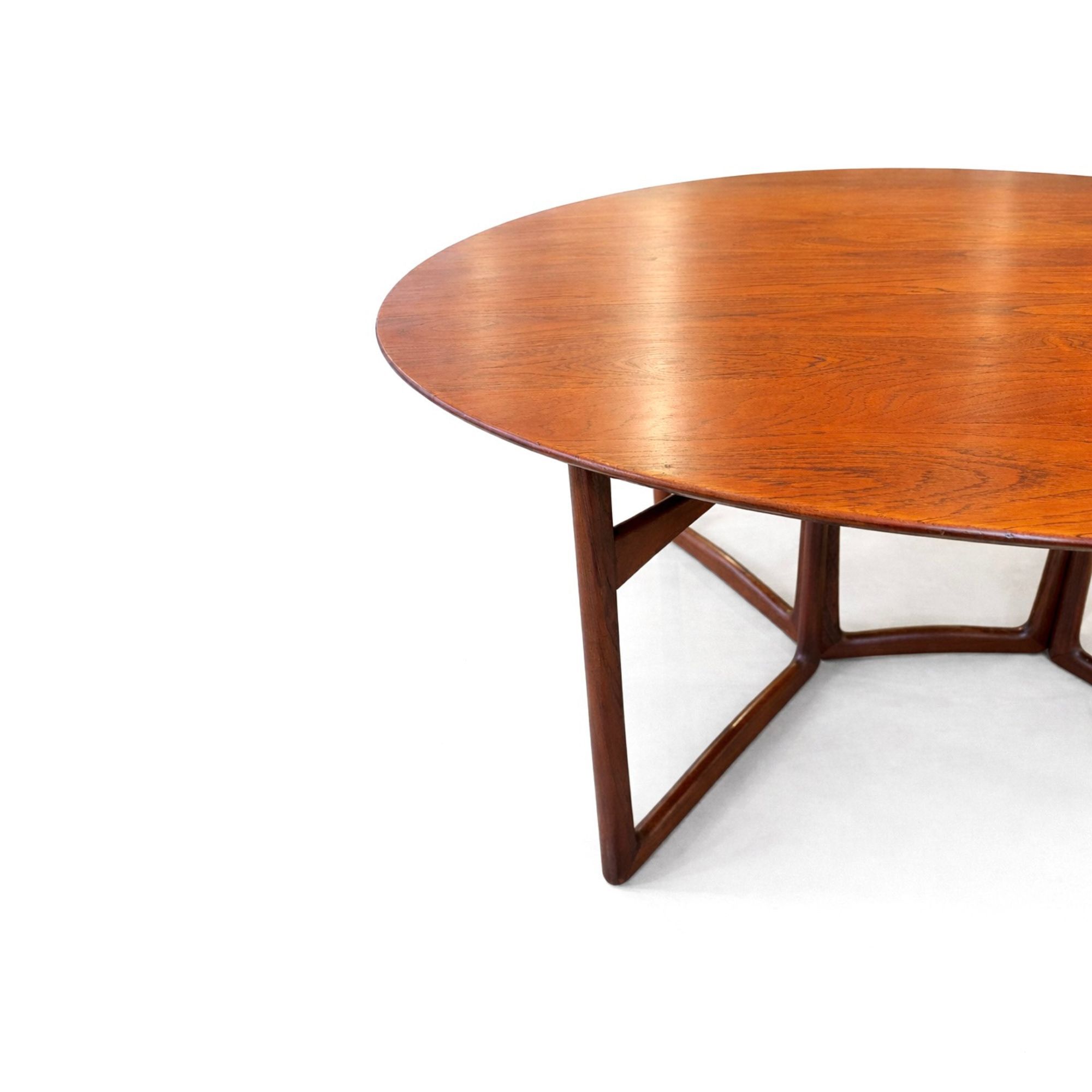 Gate Leg Table White Molgaard