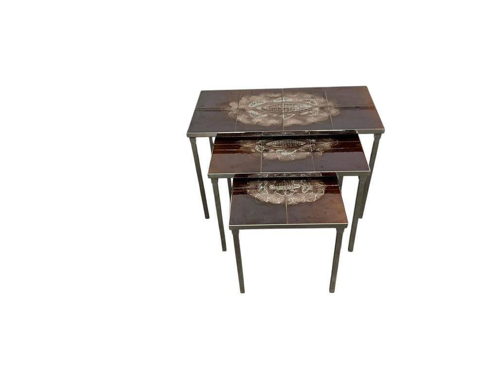 Ensemble de 3 tables gigognes vintage / tables d'appoint avec céramique